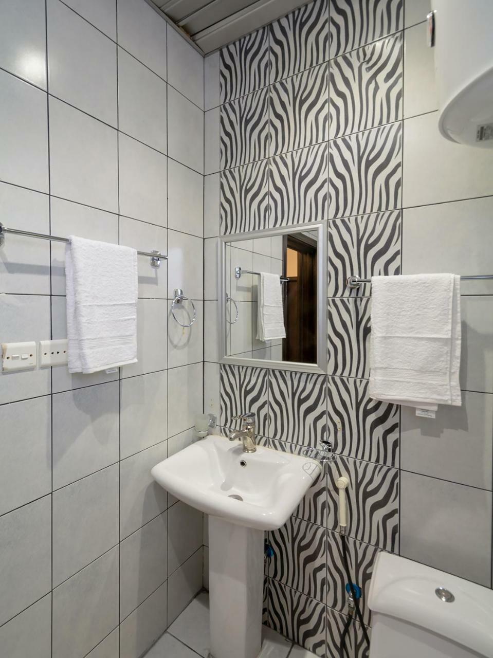 Hotel Orchida Al Hamra Riadh Exterior foto