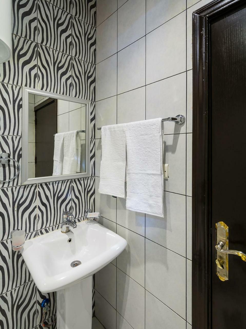 Hotel Orchida Al Hamra Riadh Exterior foto